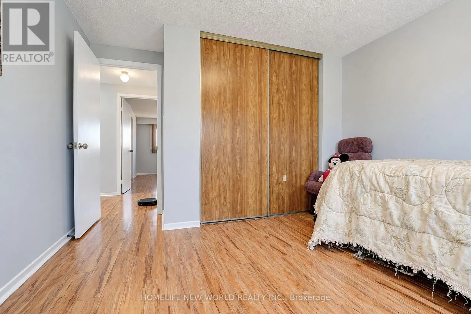 23 SHEPMORE TERRACE