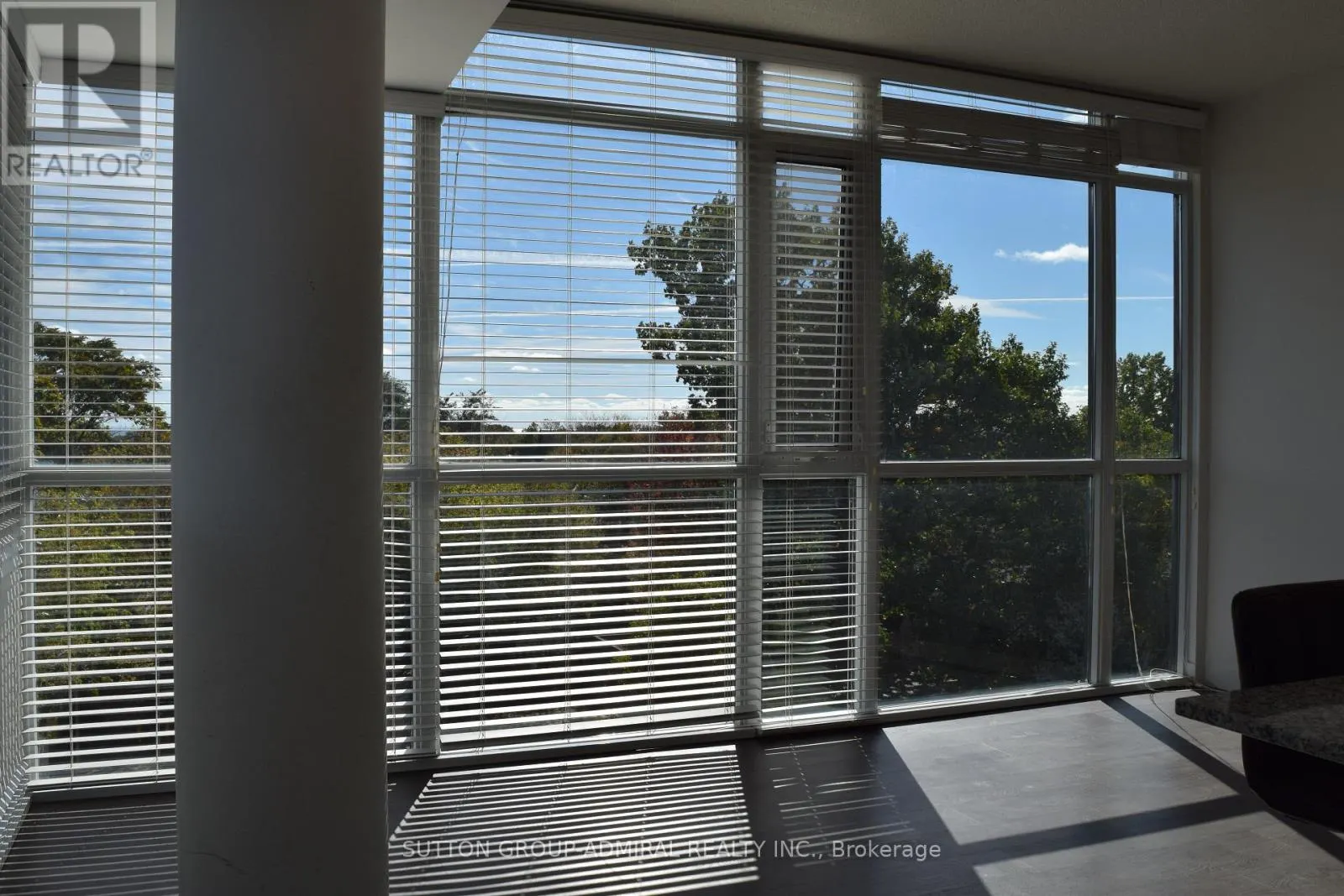 UNIT# 411 - 2055 DANFORTH AVENUE