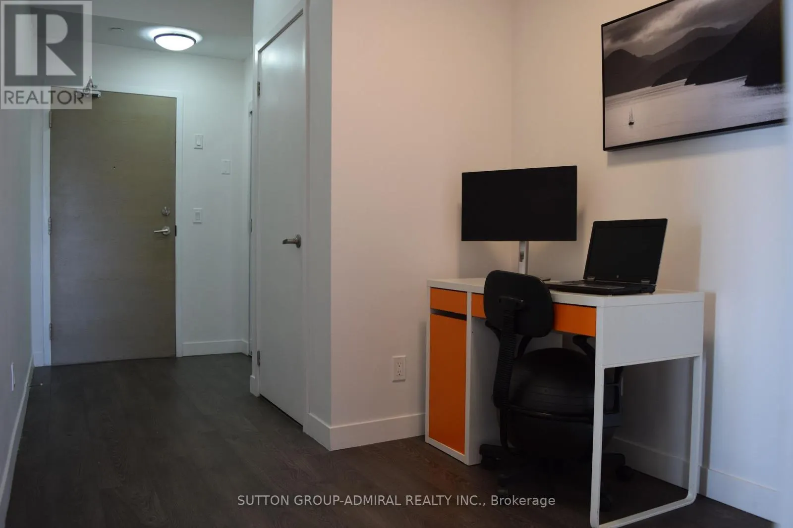 UNIT# 411 - 2055 DANFORTH AVENUE