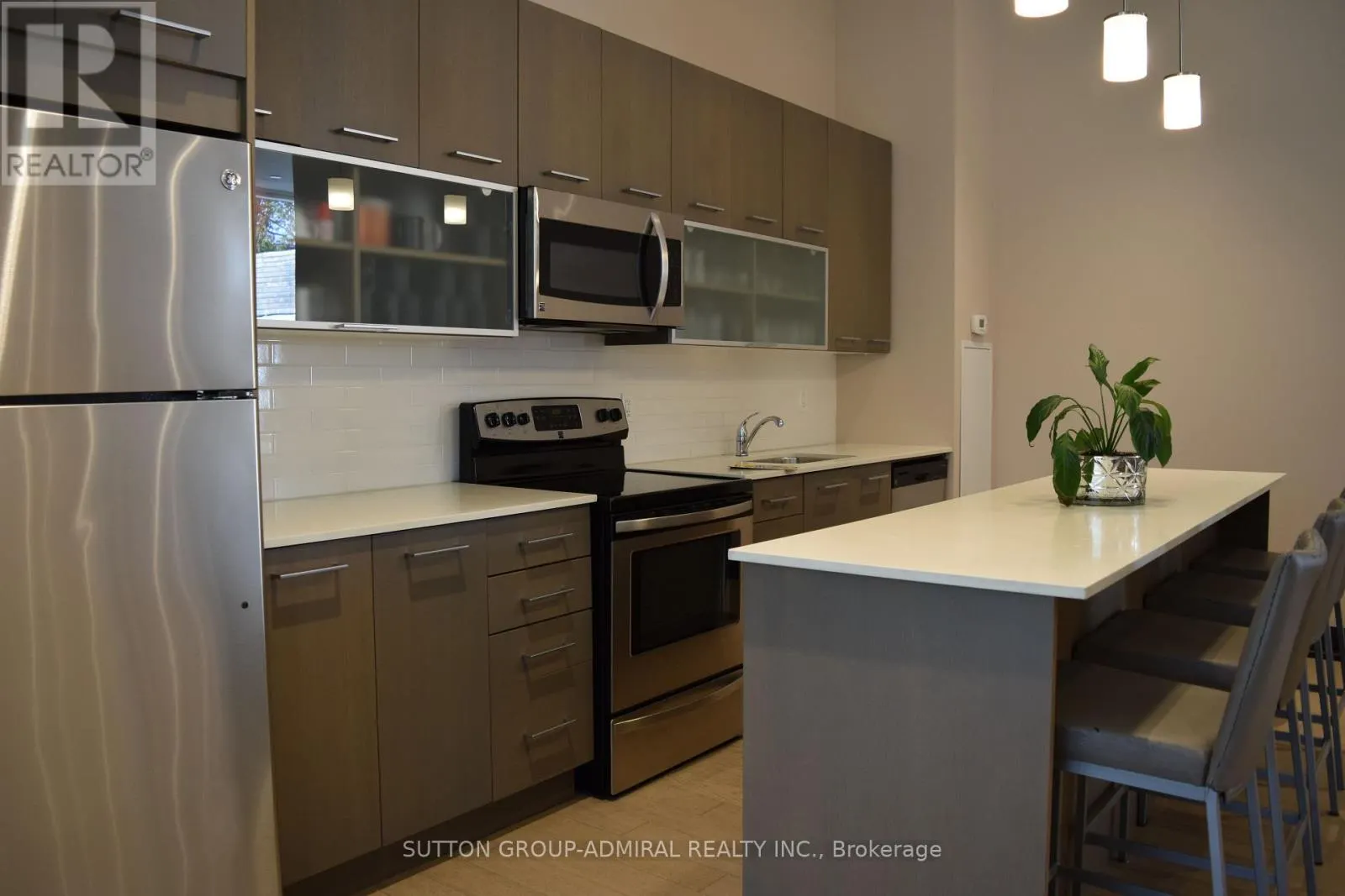 UNIT# 411 - 2055 DANFORTH AVENUE