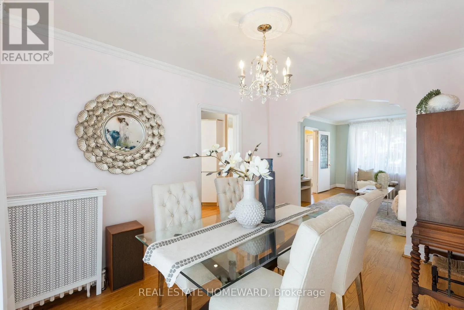 275 BLANTYRE AVENUE