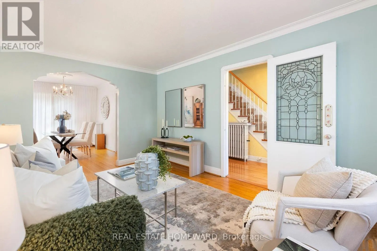 275 BLANTYRE AVENUE