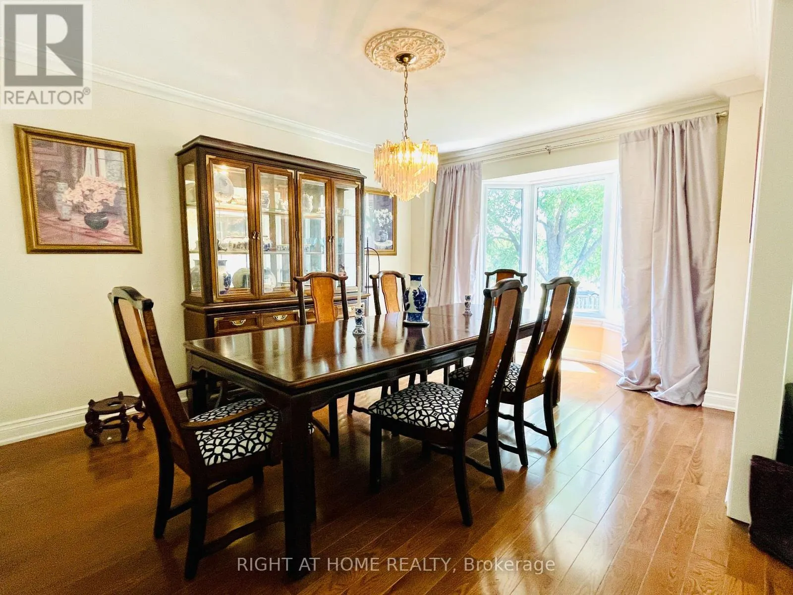 1689 MAJOR OAKS ROAD