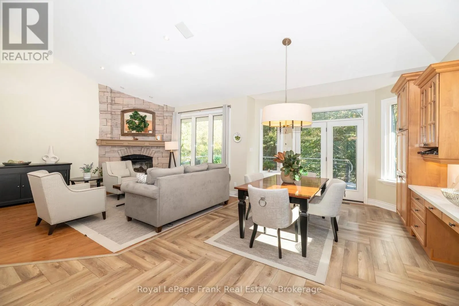 3705 COCHRANE STREET