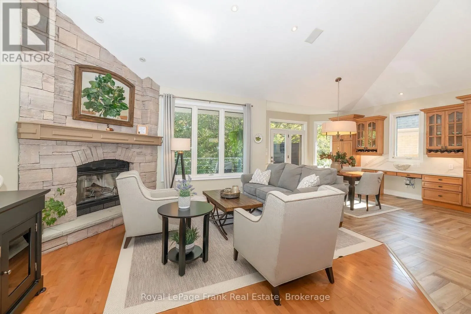 3705 COCHRANE STREET