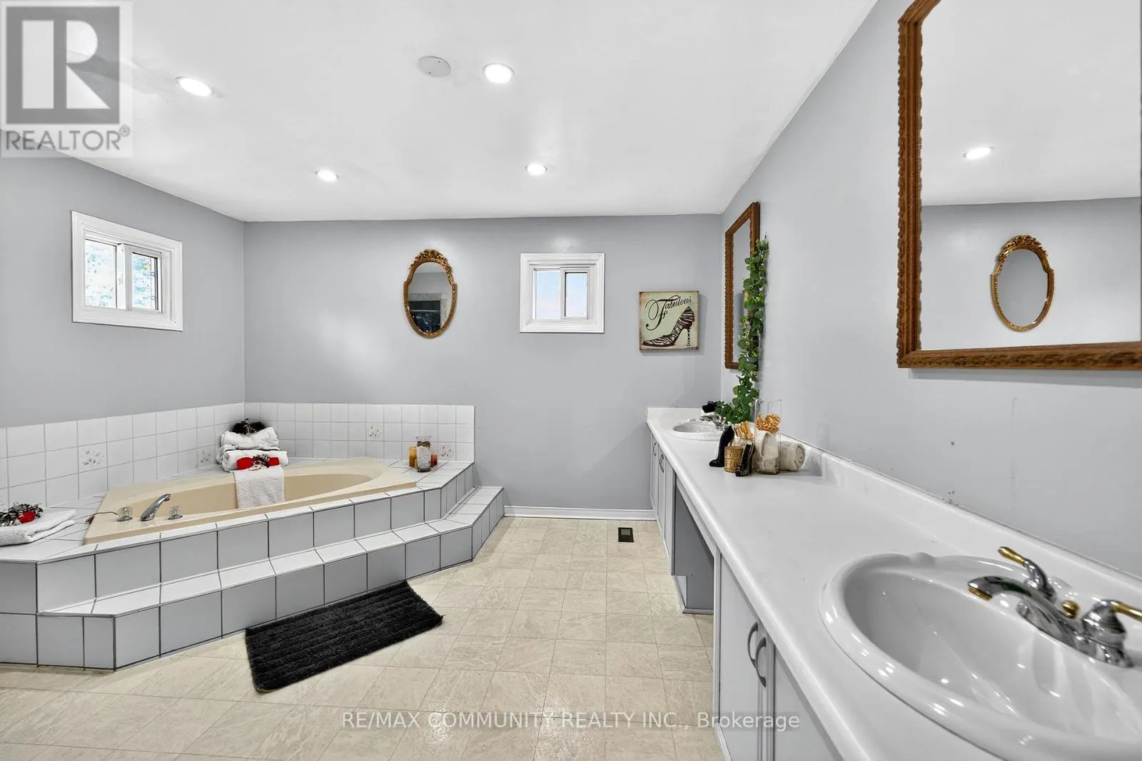 31 WITHAY DRIVE