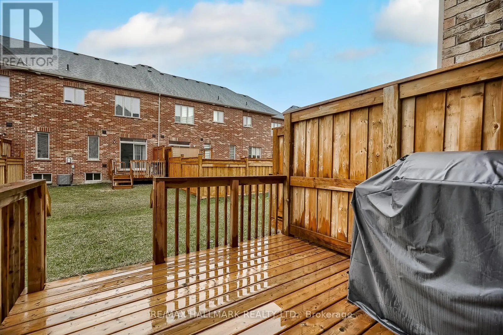 4 HICKLING LANE