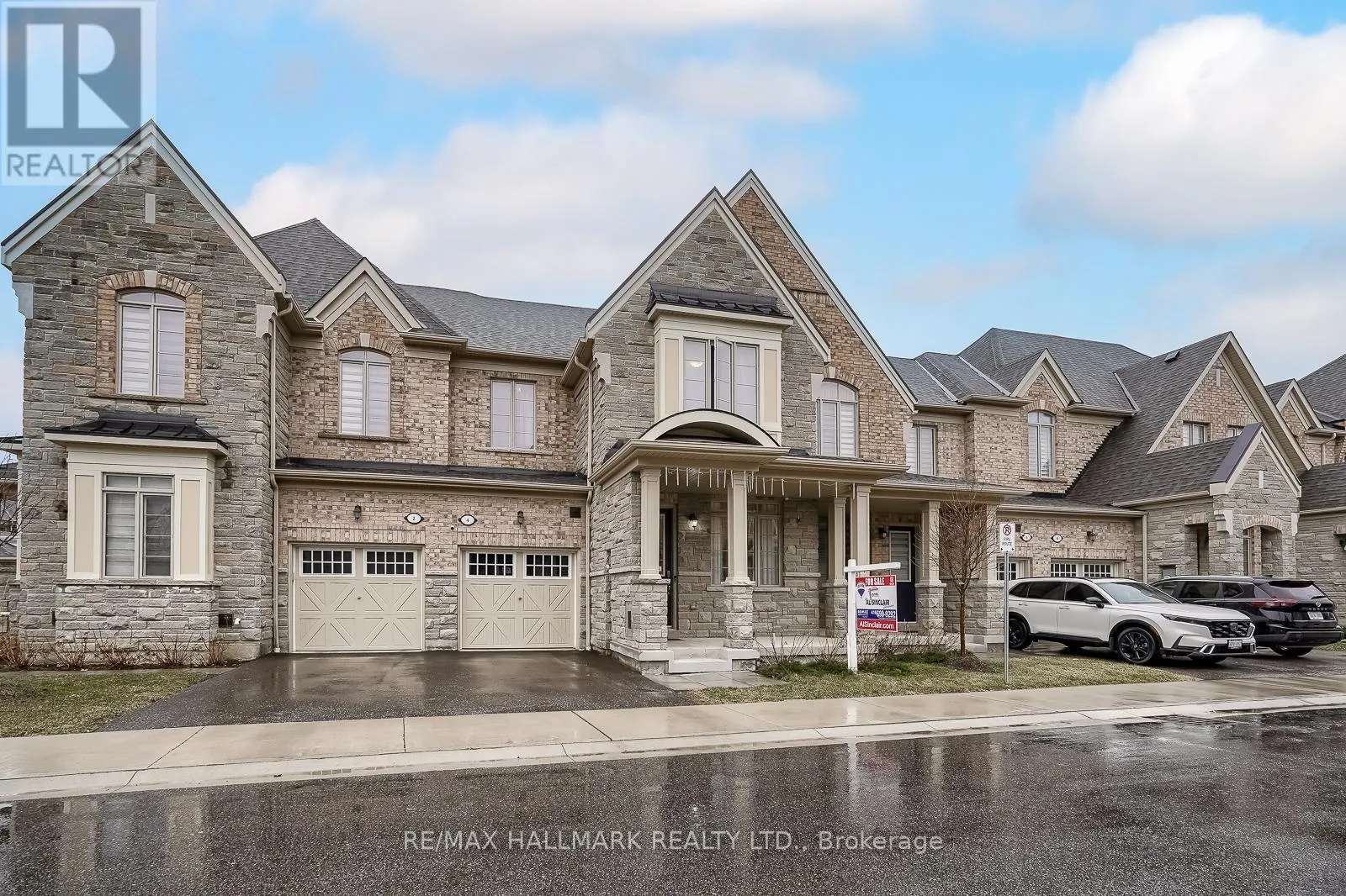 4 HICKLING LANE