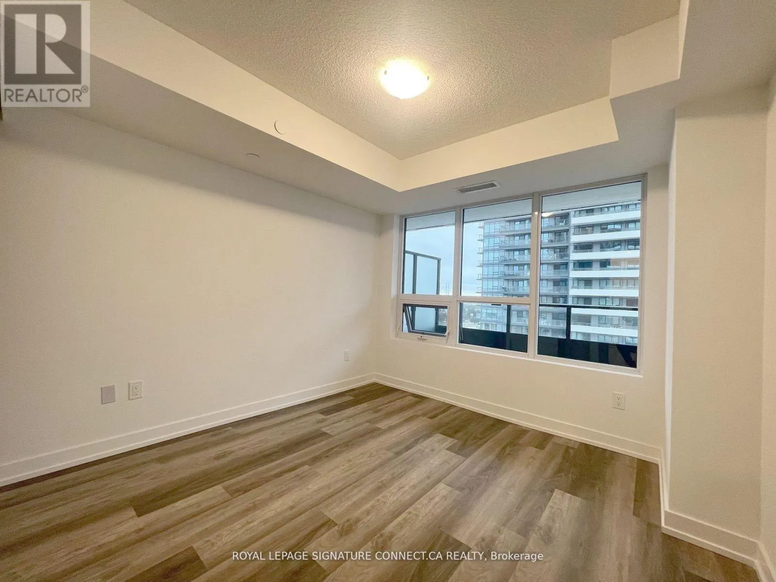 1005 - 1435 CELEBRATION DRIVE