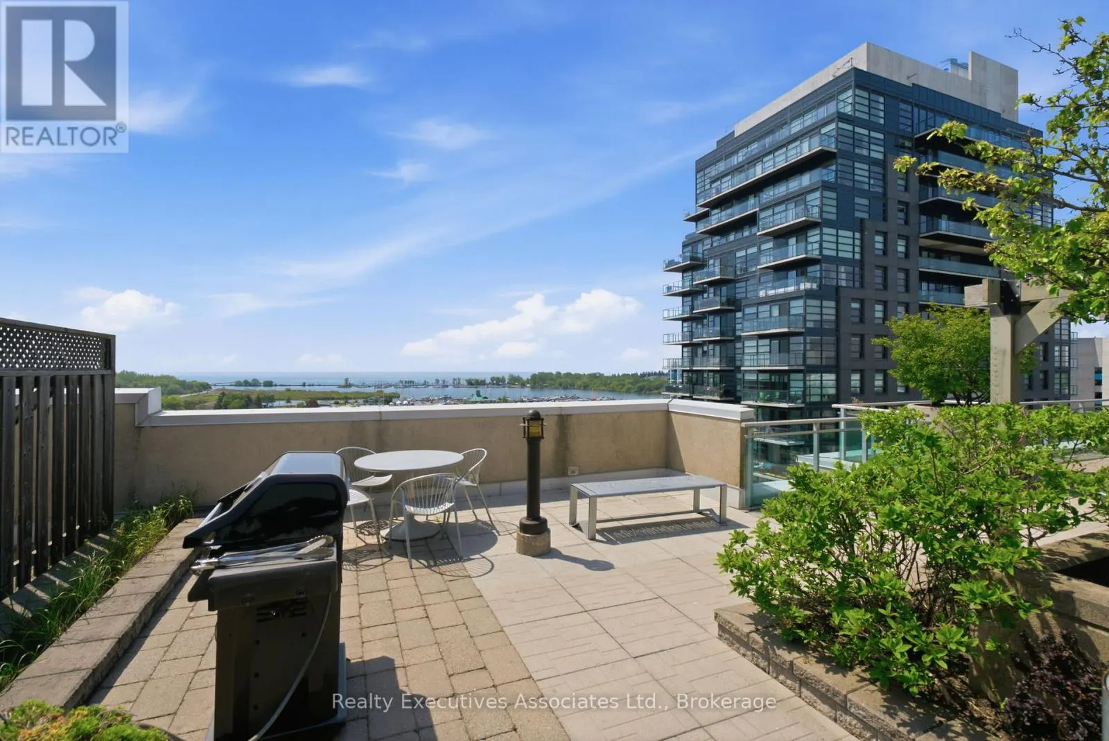911 - 1600 CHARLES STREET #911