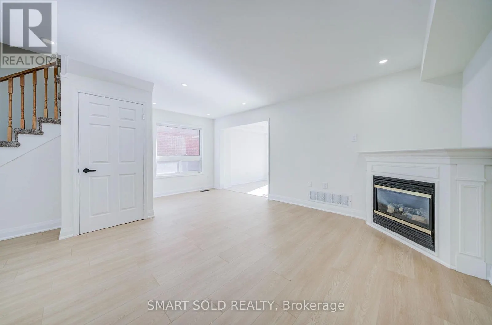 47 ROBIDEAU PLACE