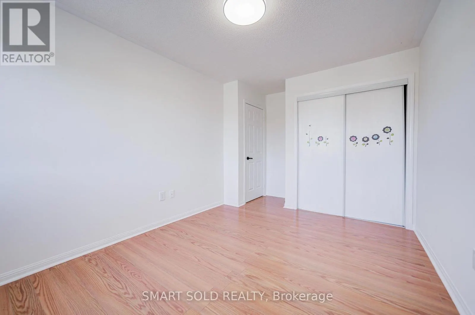 47 ROBIDEAU PLACE