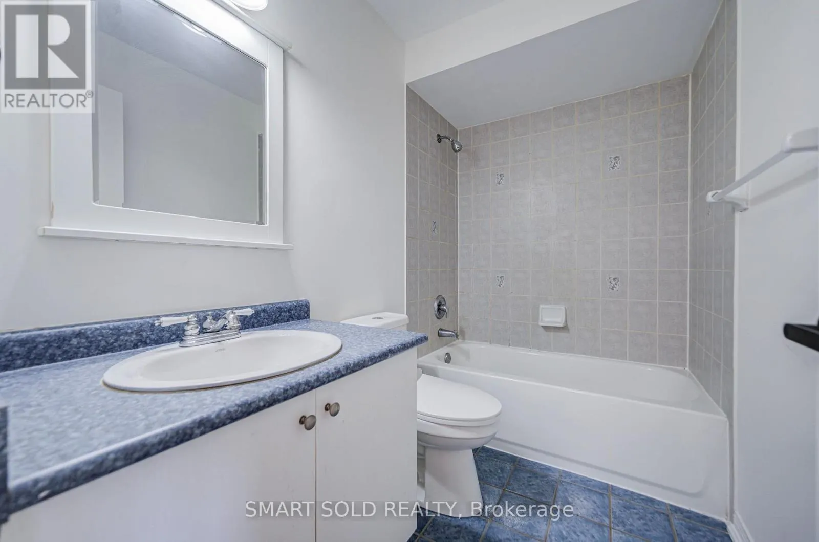 47 ROBIDEAU PLACE