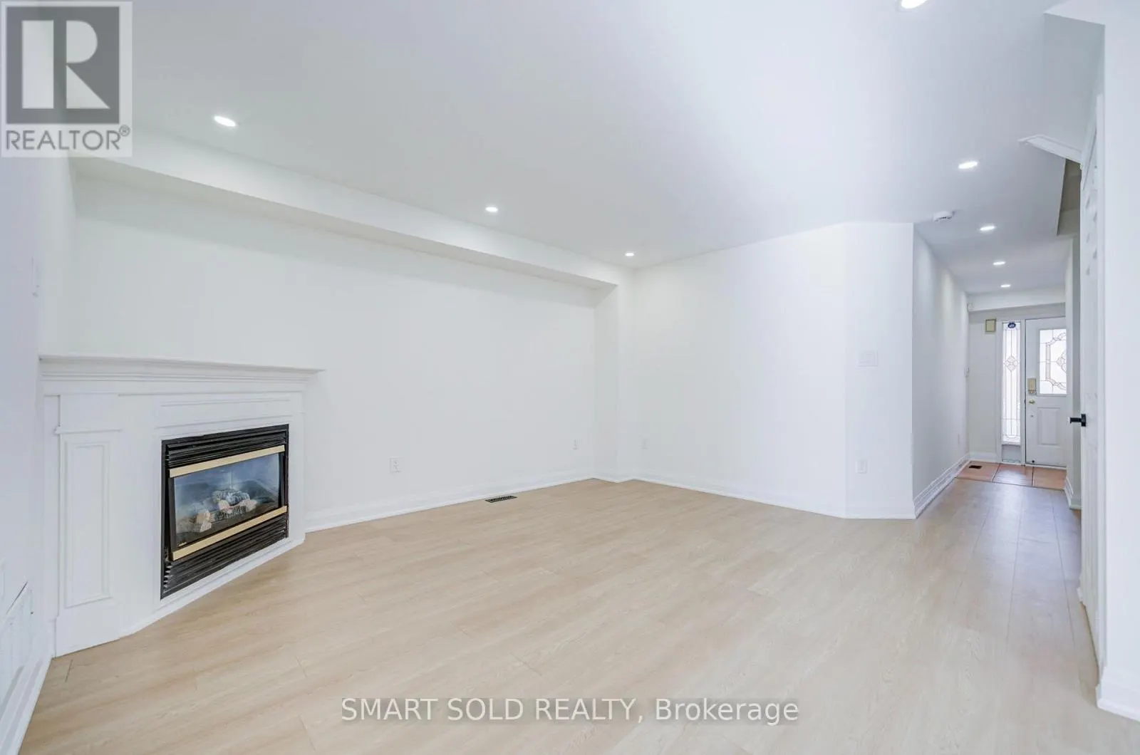 47 ROBIDEAU PLACE