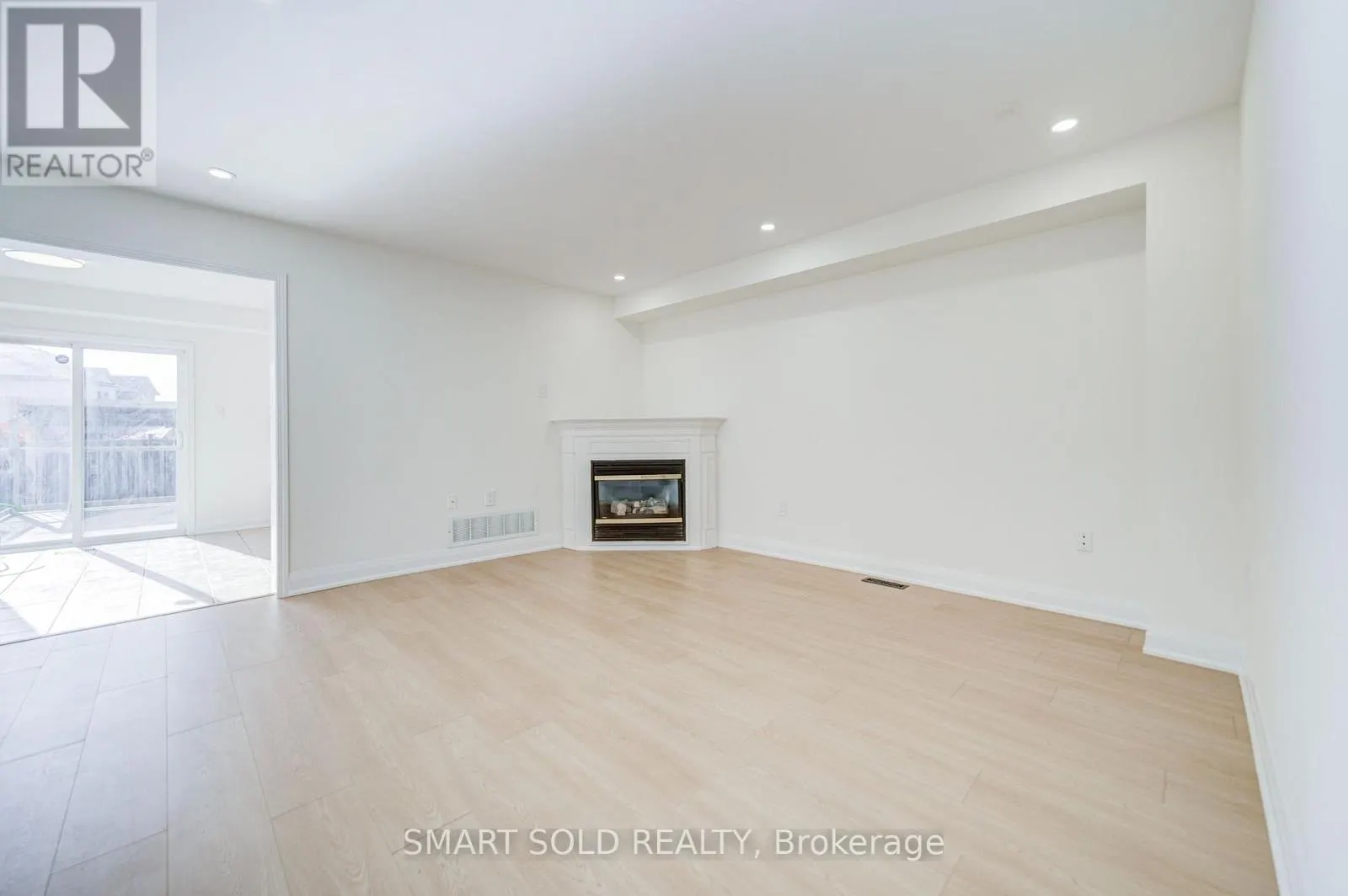 47 ROBIDEAU PLACE