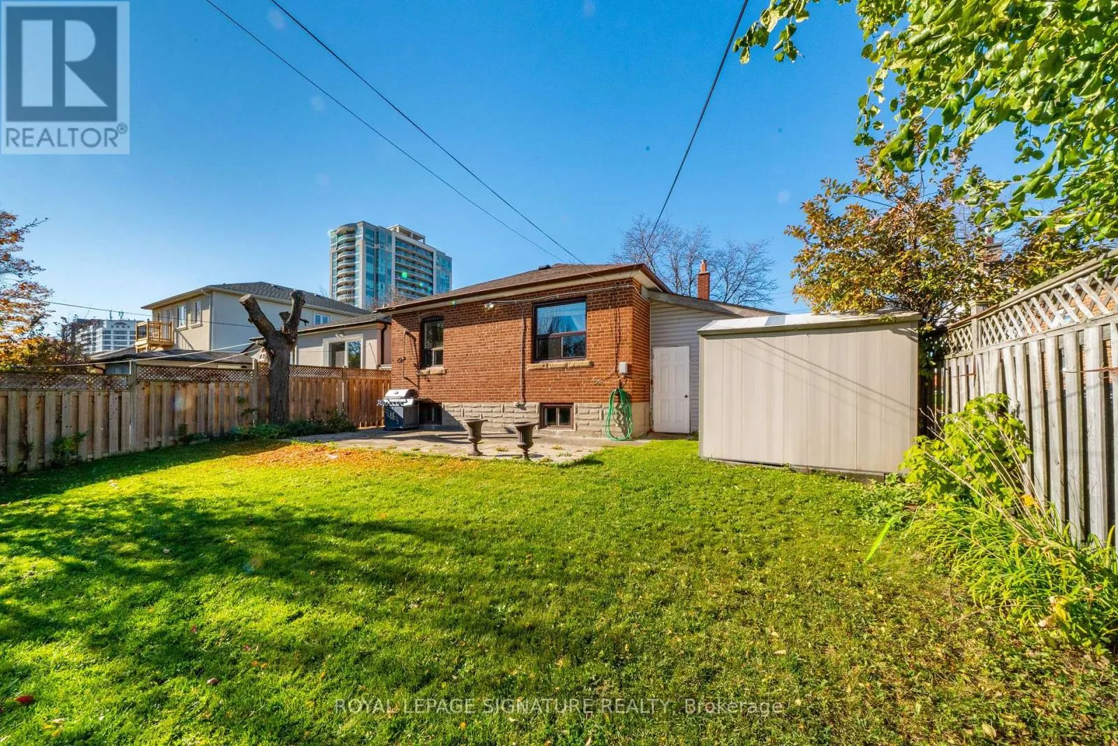 1377 BIRCHMOUNT ROAD