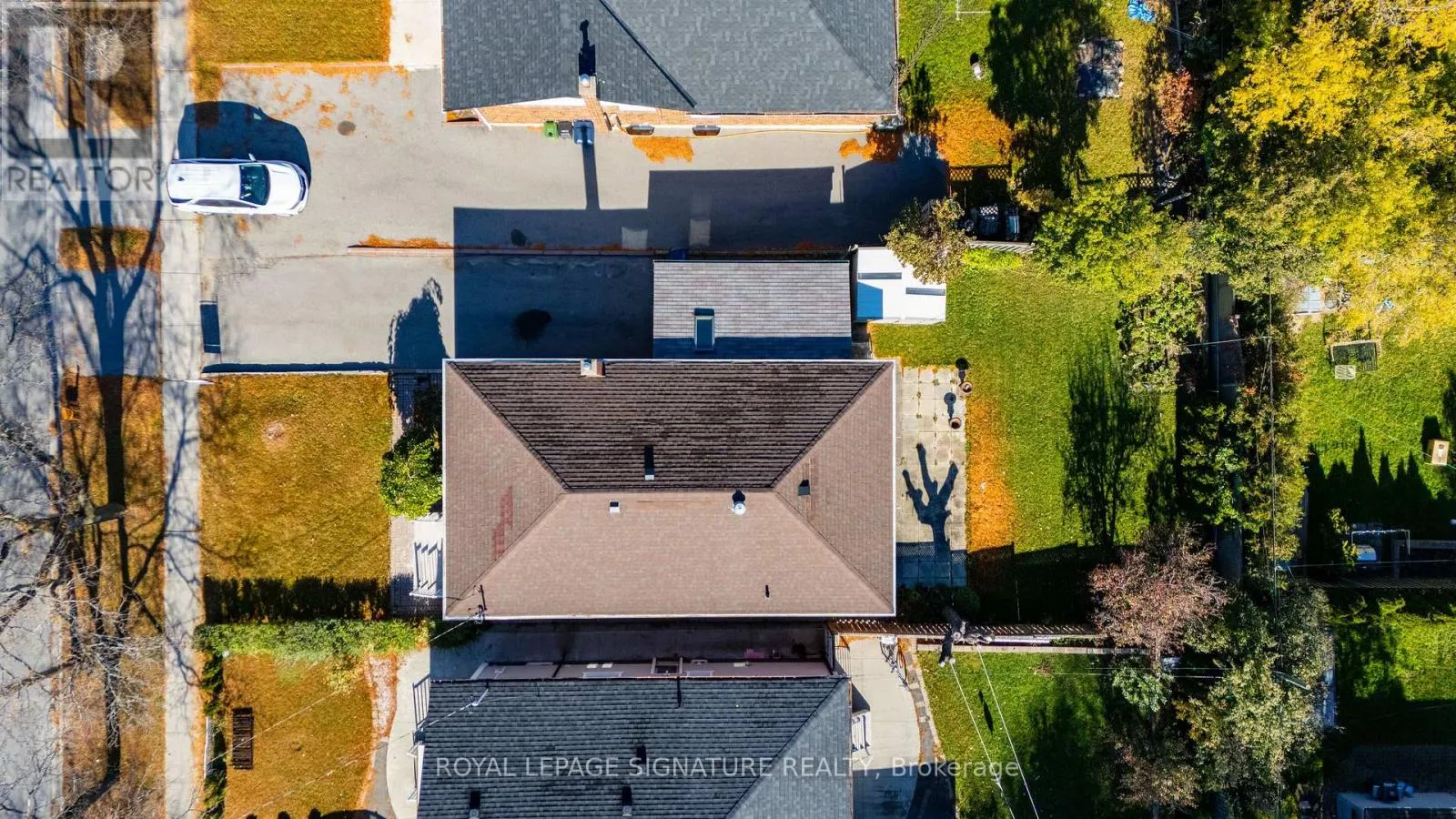 1377 BIRCHMOUNT ROAD
