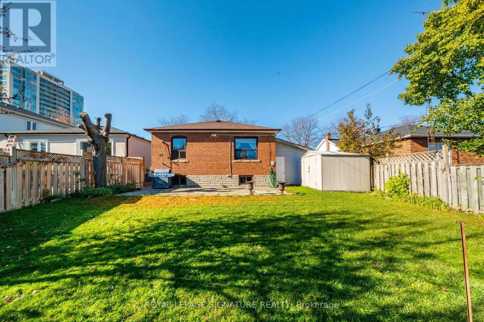 1377 BIRCHMOUNT ROAD