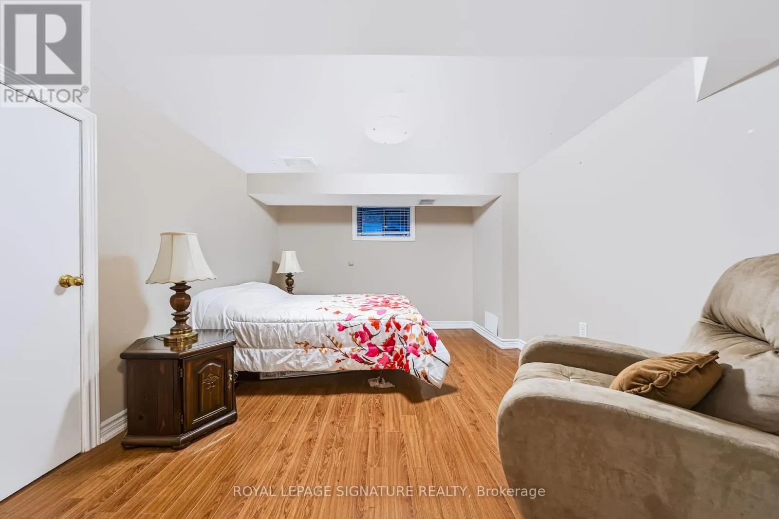 1377 BIRCHMOUNT ROAD