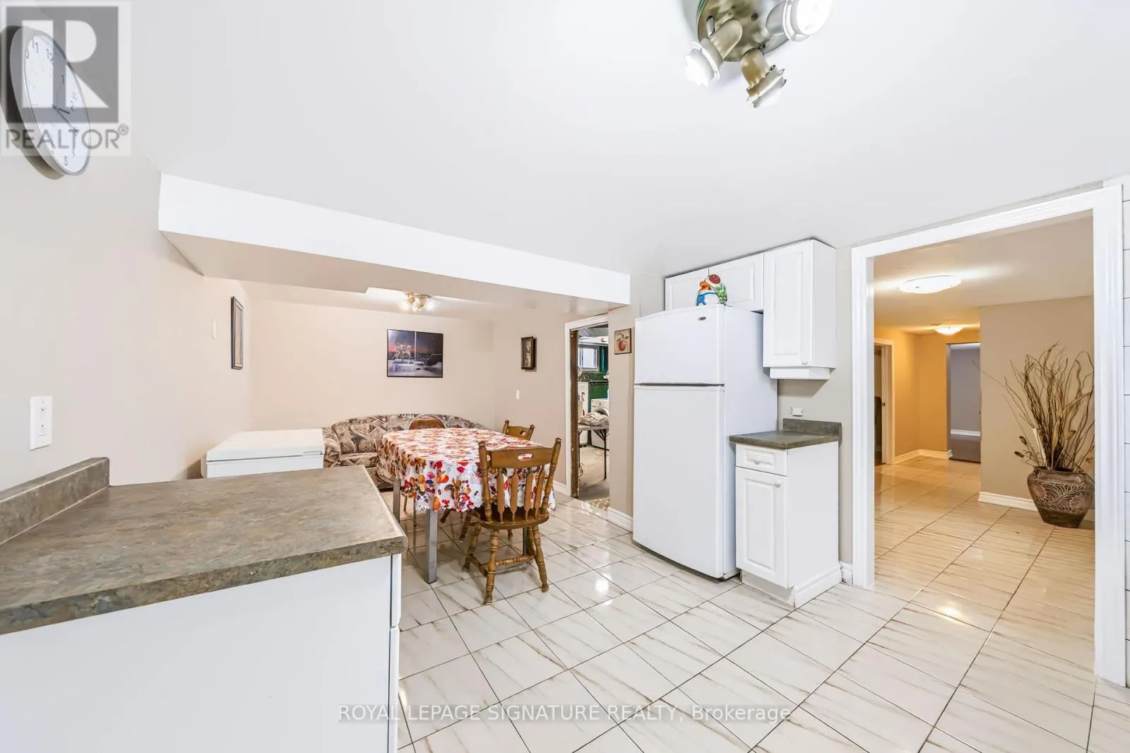 1377 BIRCHMOUNT ROAD