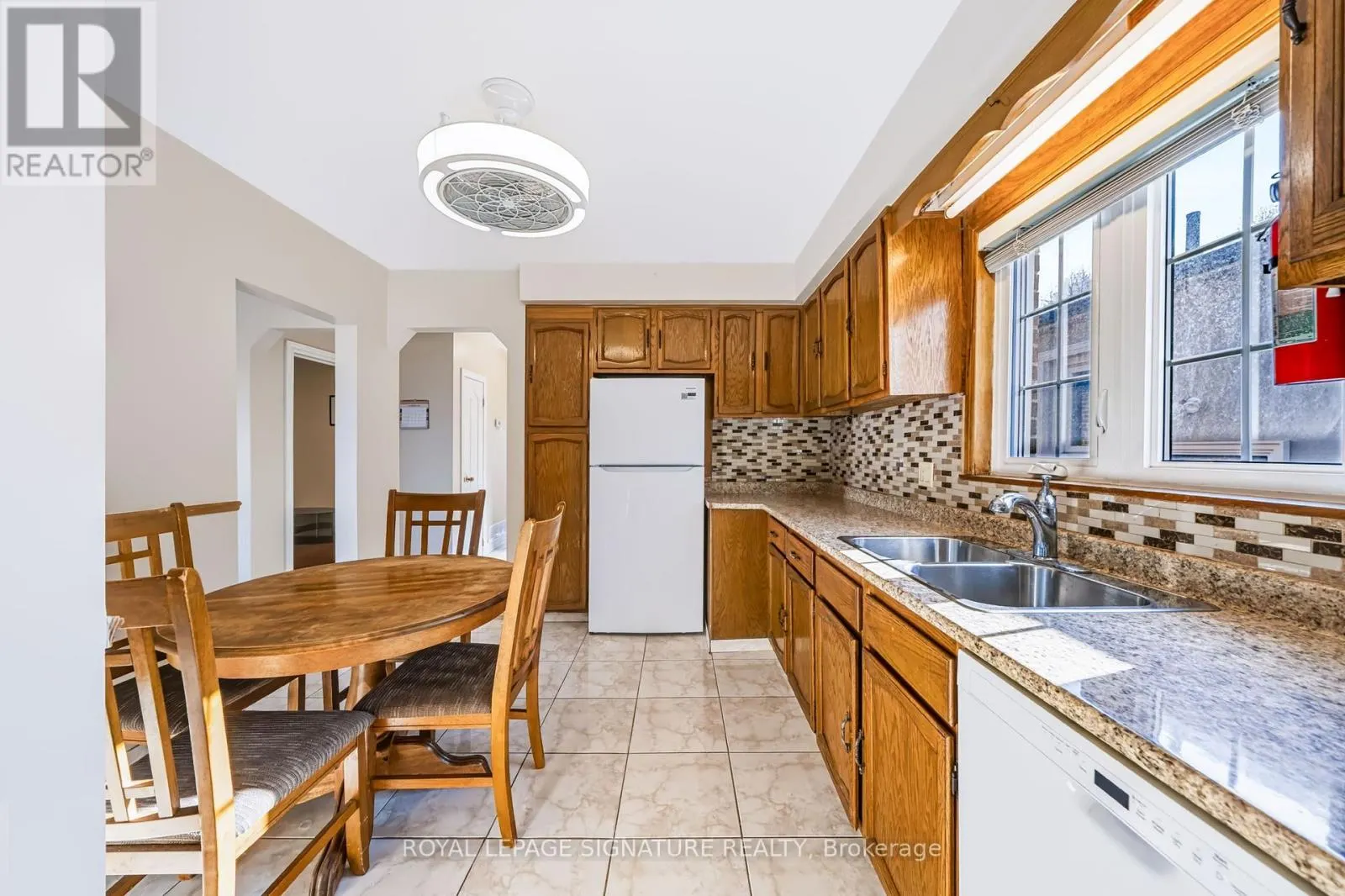 1377 BIRCHMOUNT ROAD
