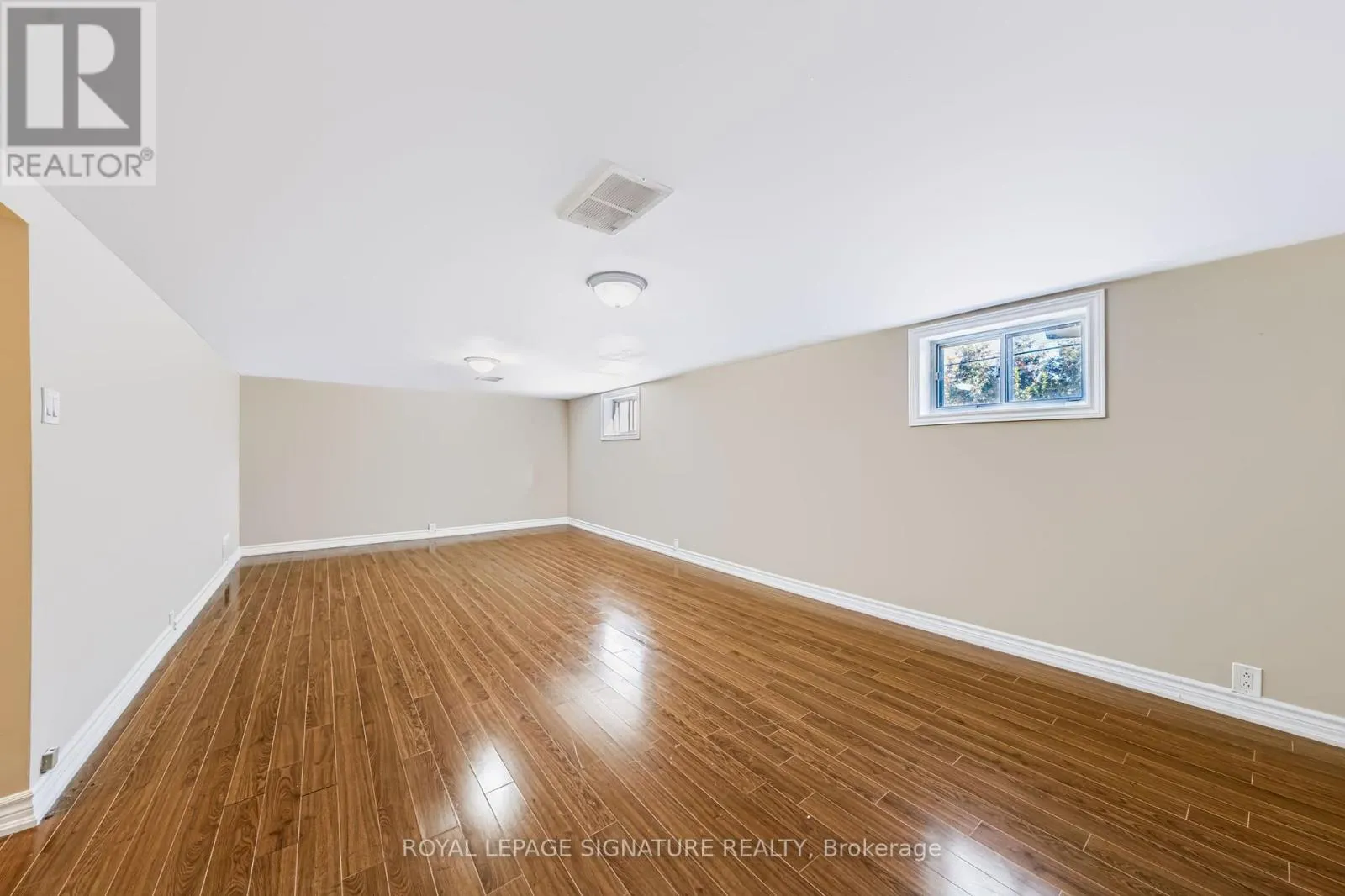 1377 BIRCHMOUNT ROAD