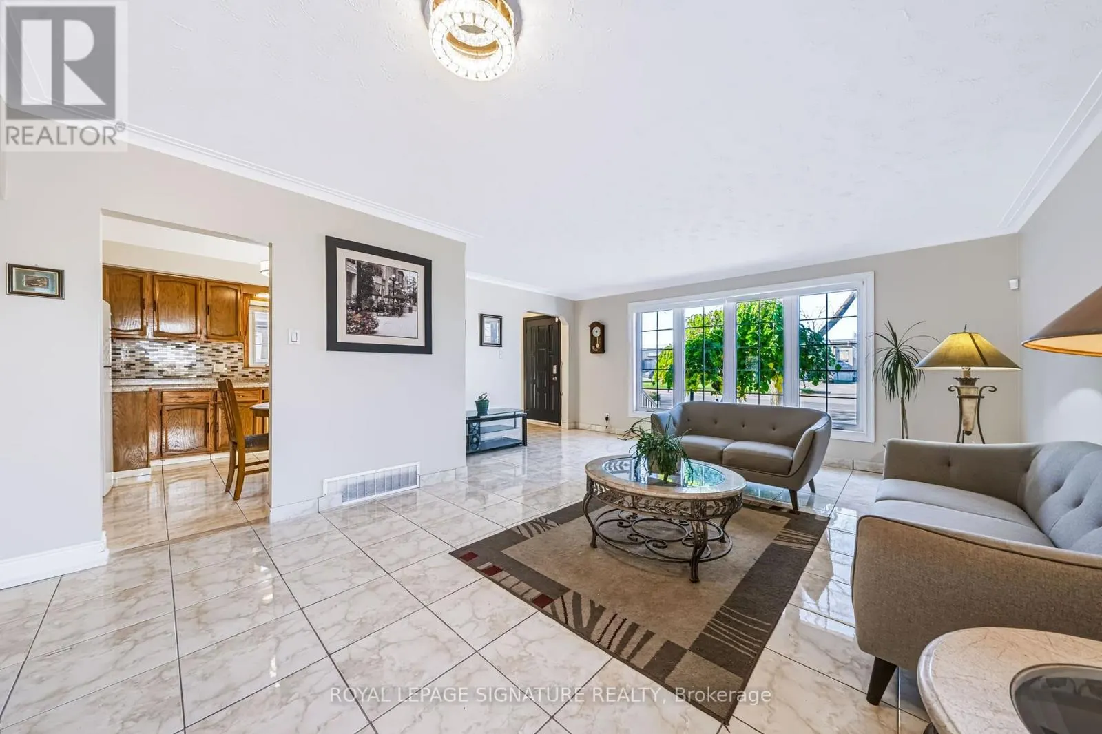 1377 BIRCHMOUNT ROAD
