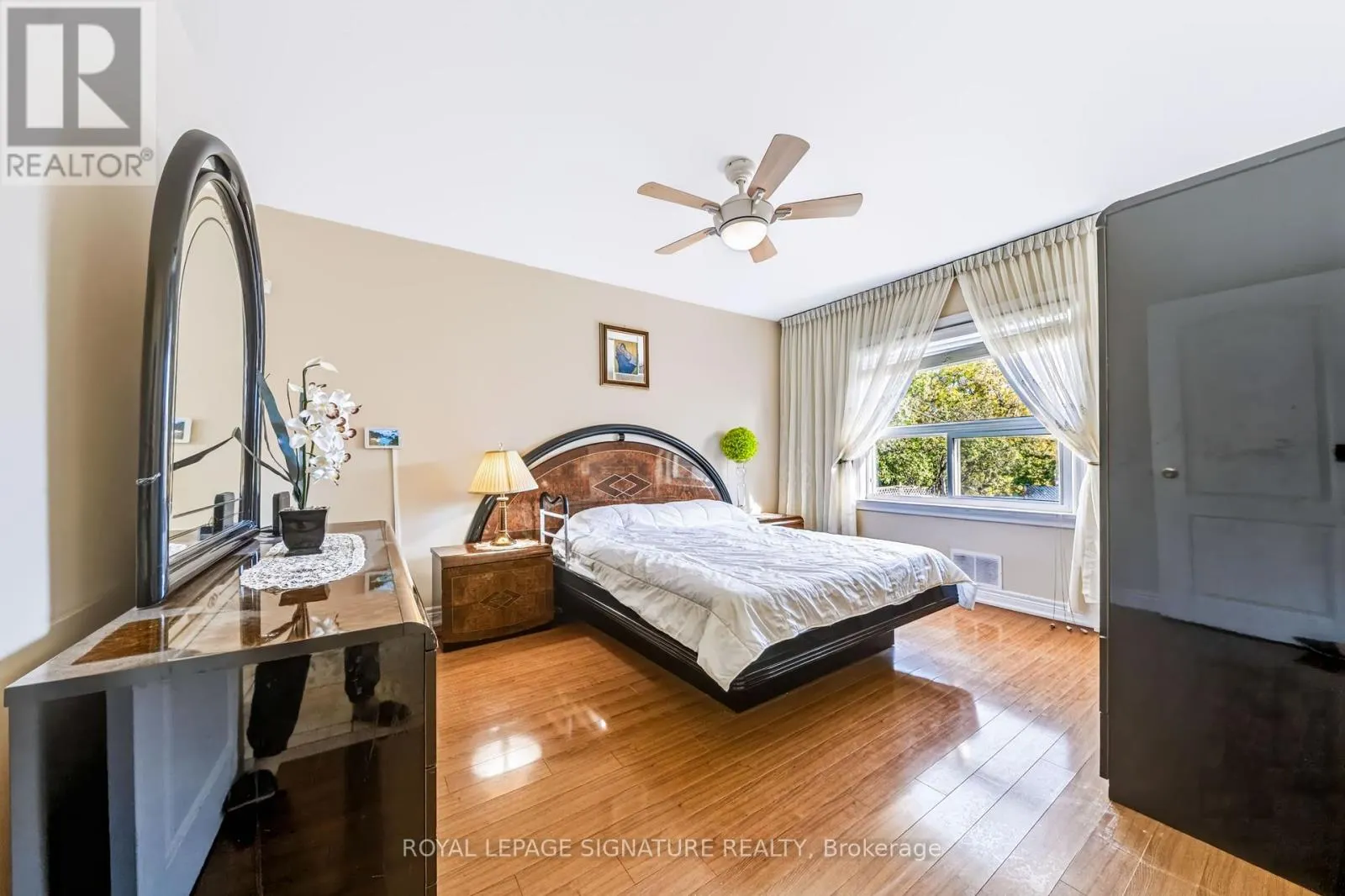 1377 BIRCHMOUNT ROAD