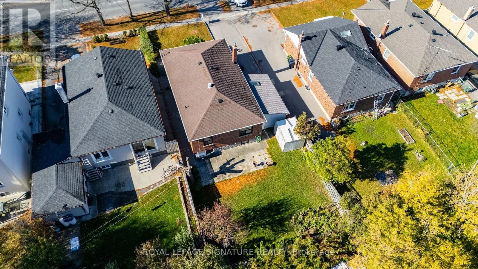 1377 BIRCHMOUNT ROAD