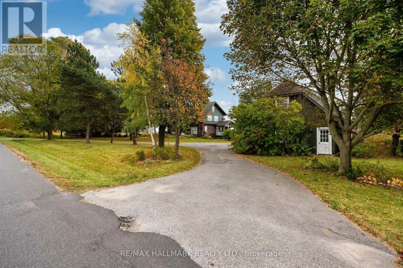 3741 LAKESHORE ROAD E