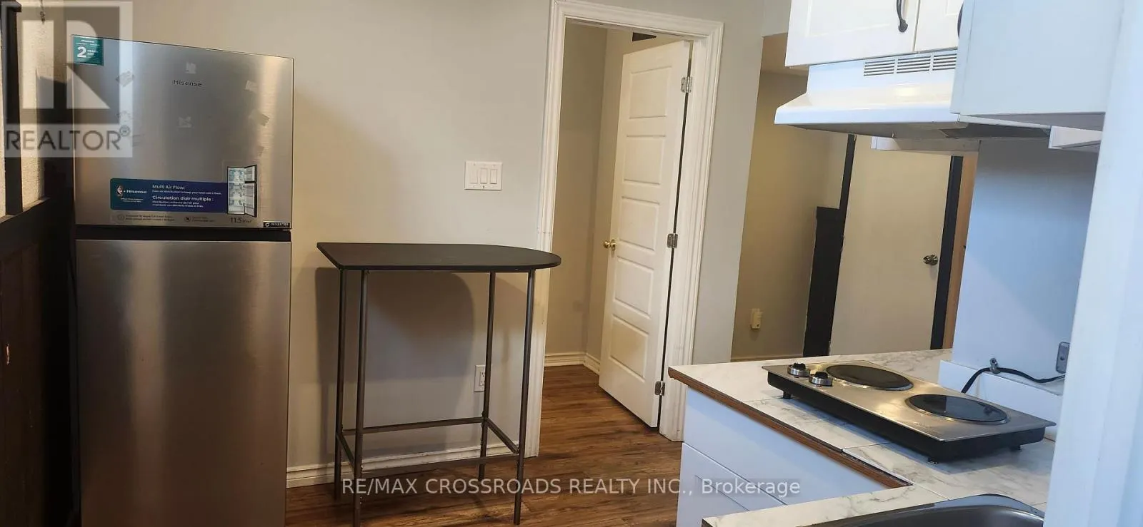 BASEMENT UNIT - 220 MCNAUGHTON AVENUE