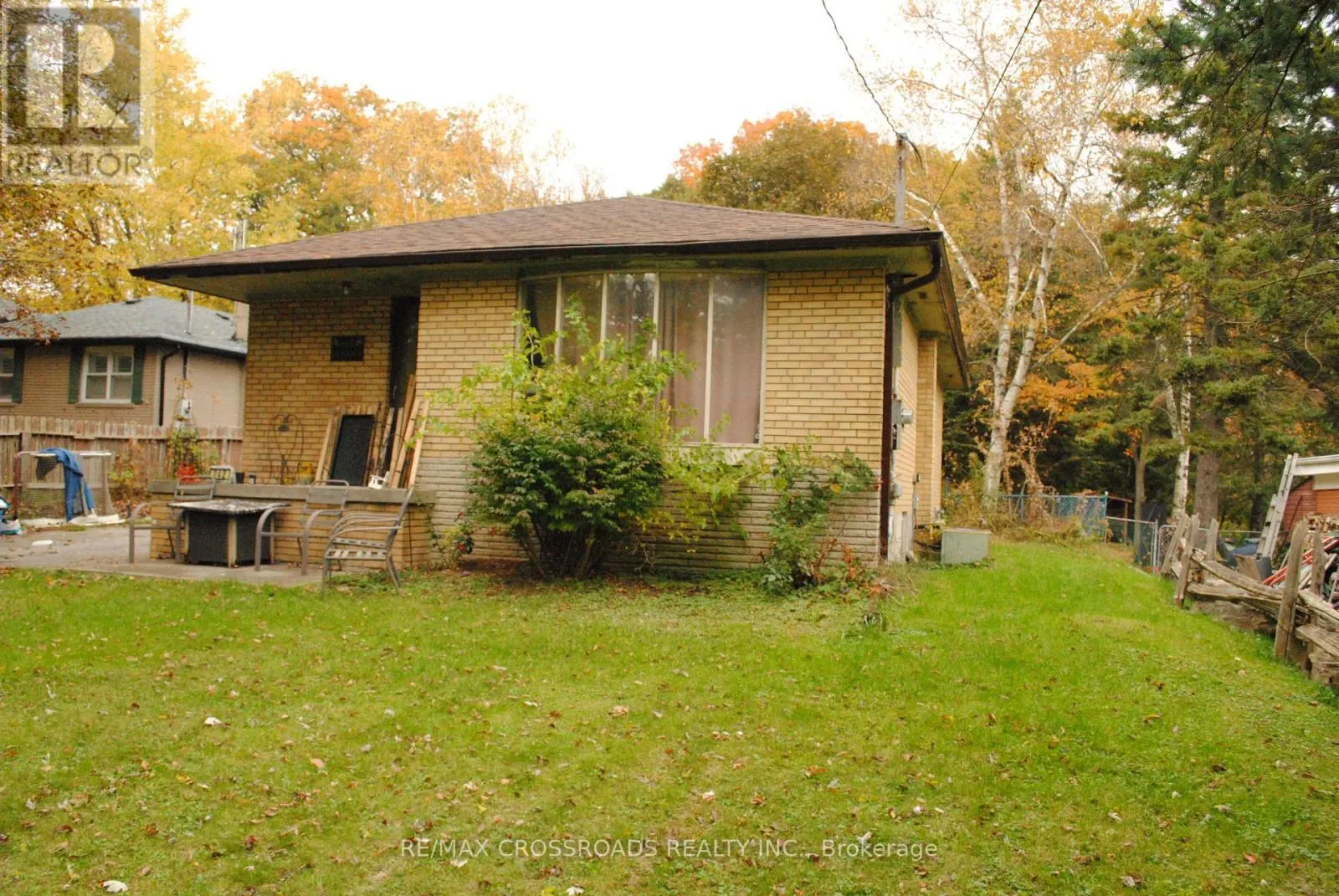 242 ISLAND ROAD