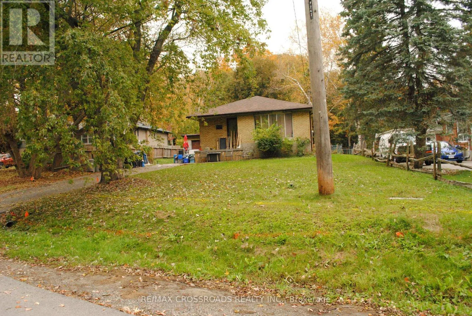 242 ISLAND ROAD