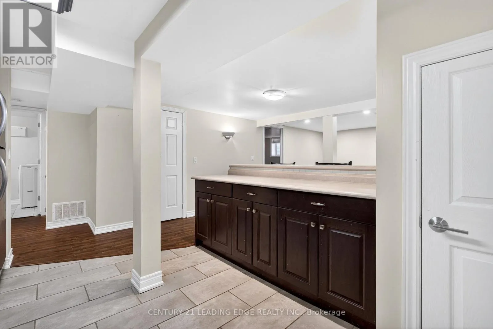BASEMENT - 303 ROSSLAND ROAD W