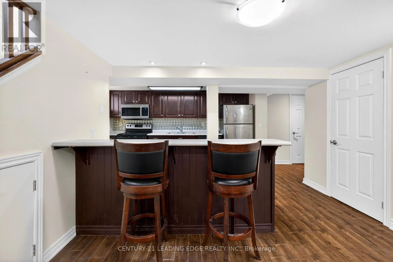 BASEMENT - 303 ROSSLAND ROAD W