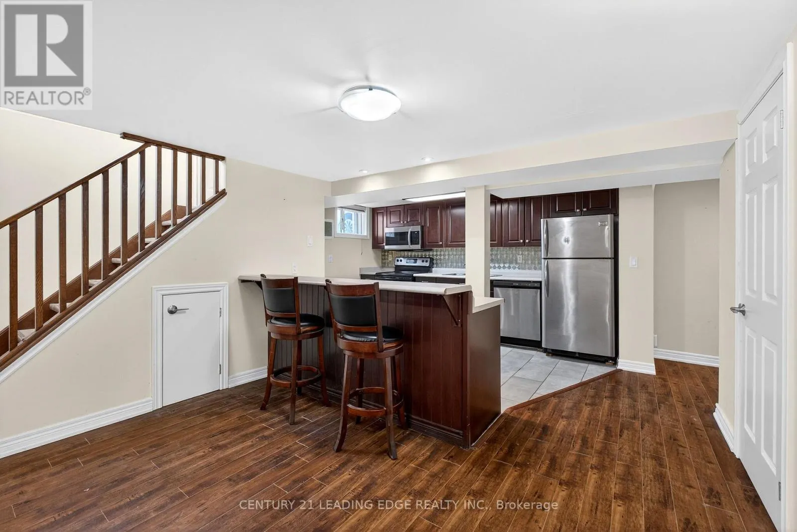 BASEMENT - 303 ROSSLAND ROAD W