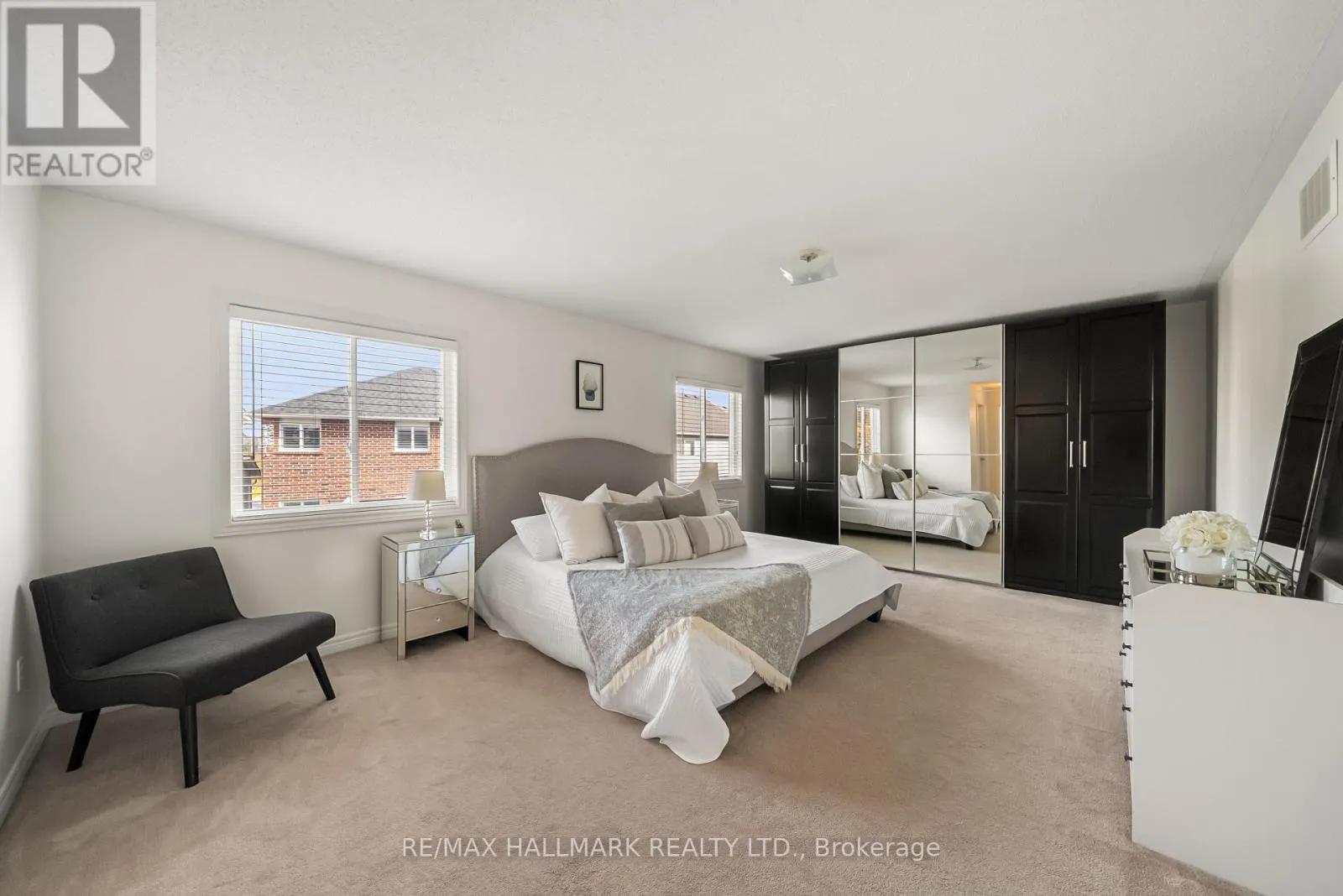 583 FLEETWOOD DRIVE