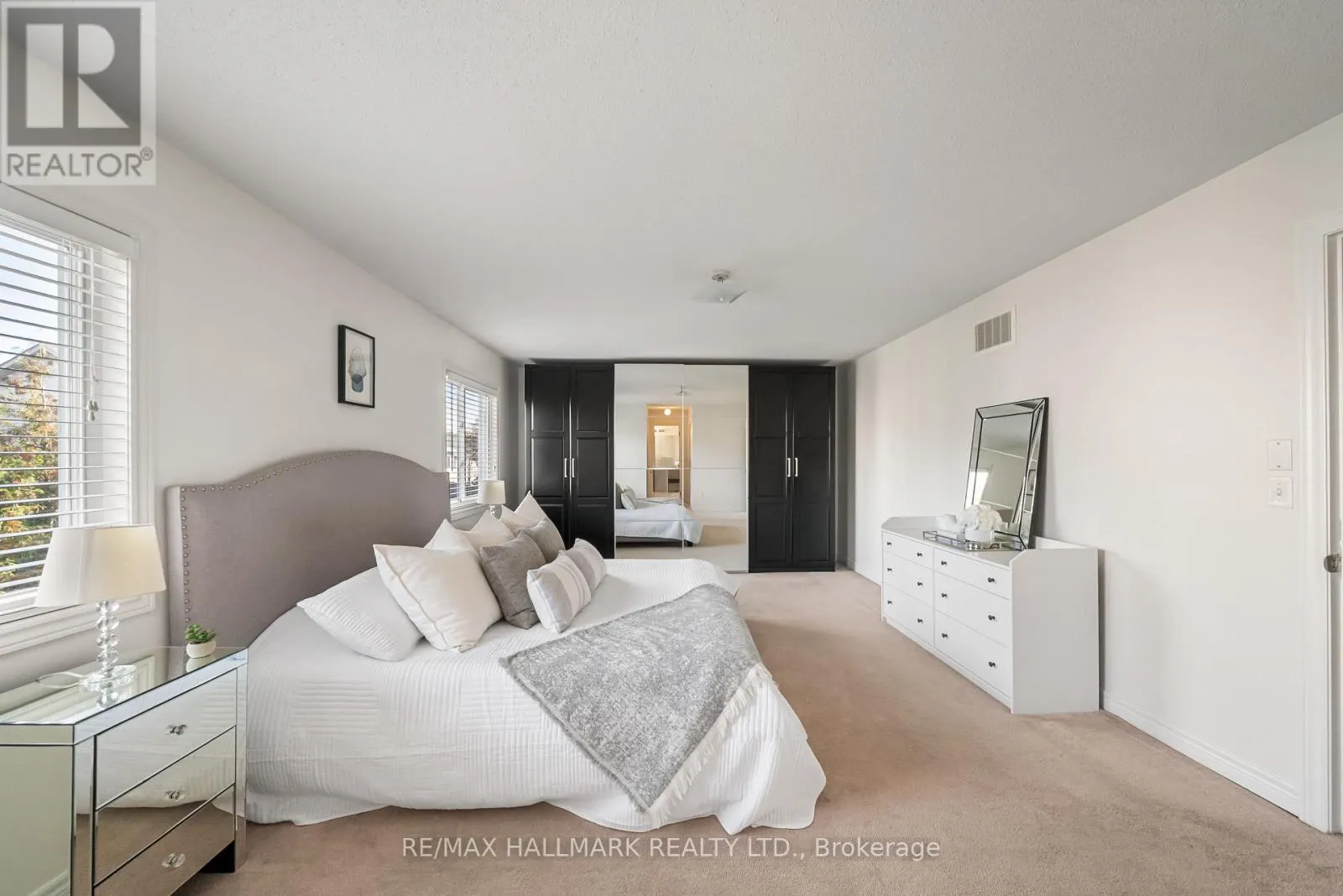 583 FLEETWOOD DRIVE