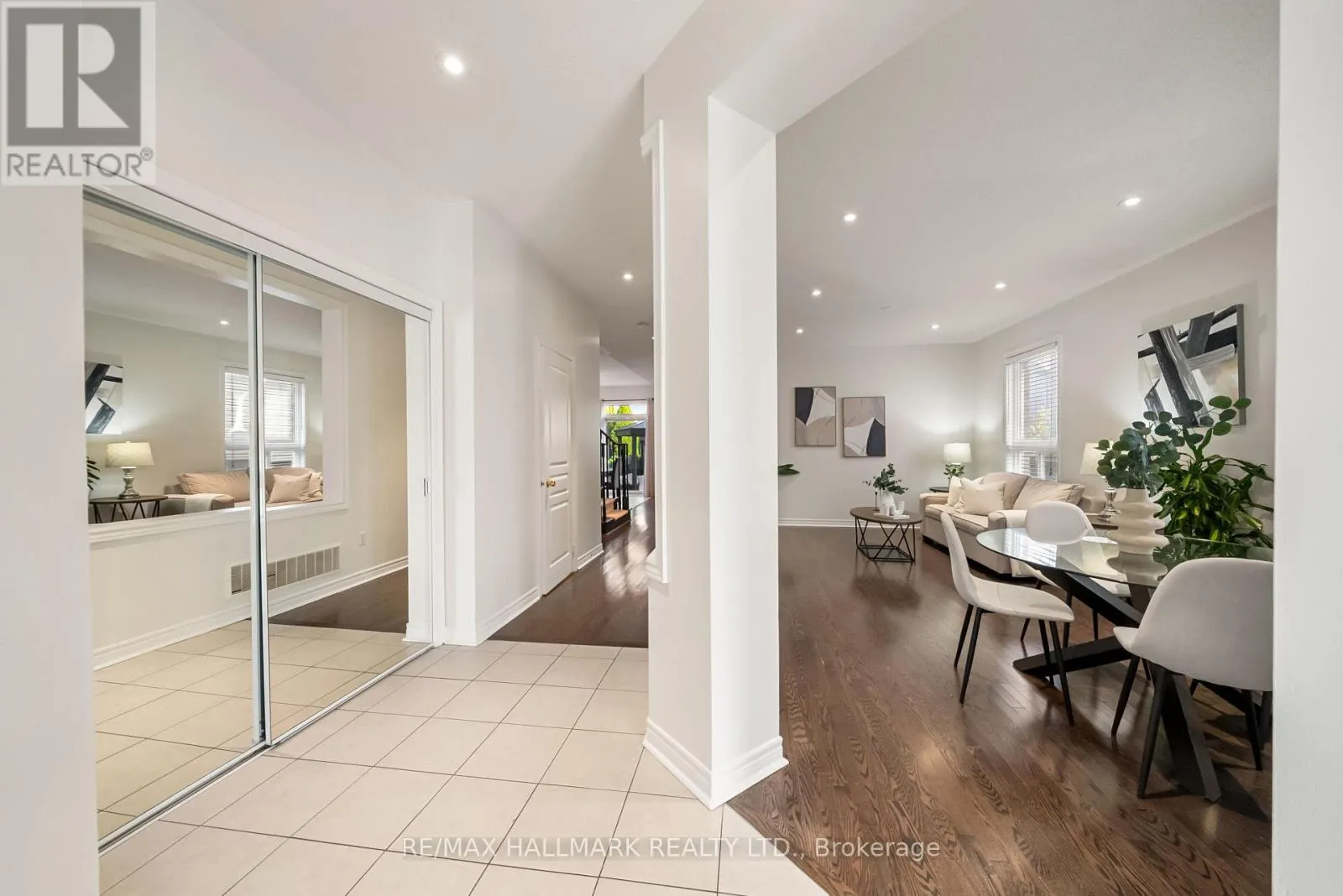 583 FLEETWOOD DRIVE