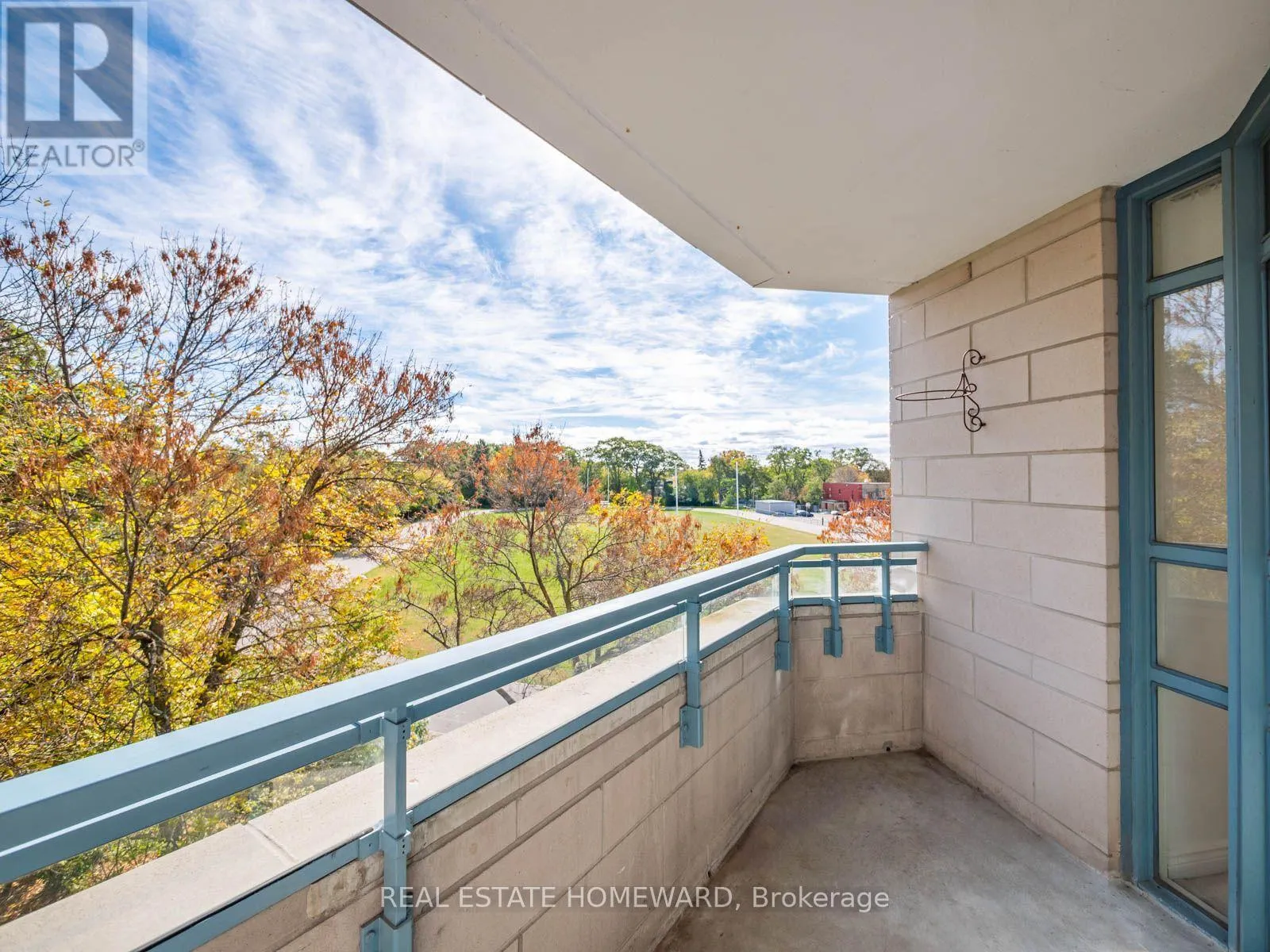 410 - 1093 KINGSTON ROAD