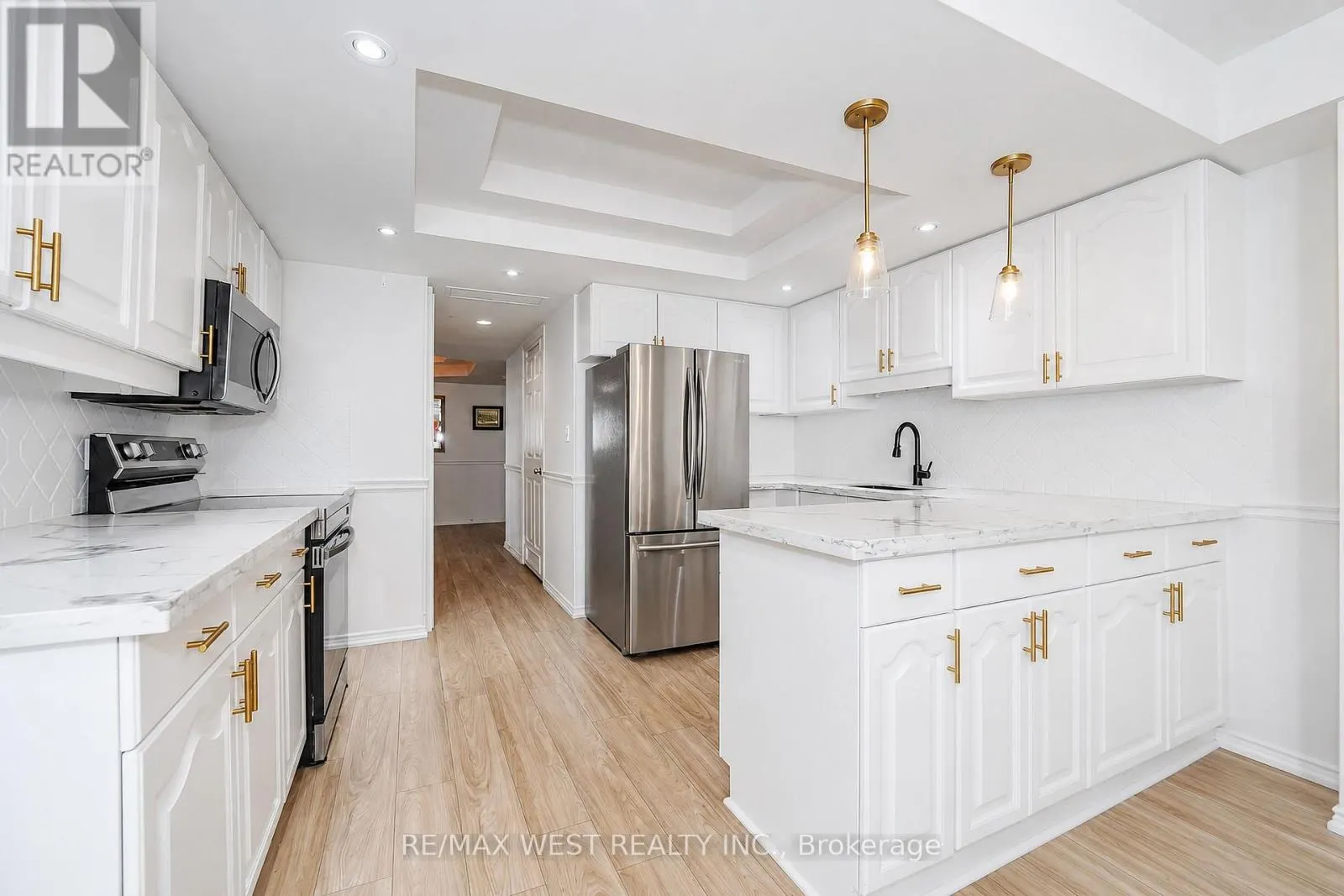 305 - 700 WILSON ROAD N