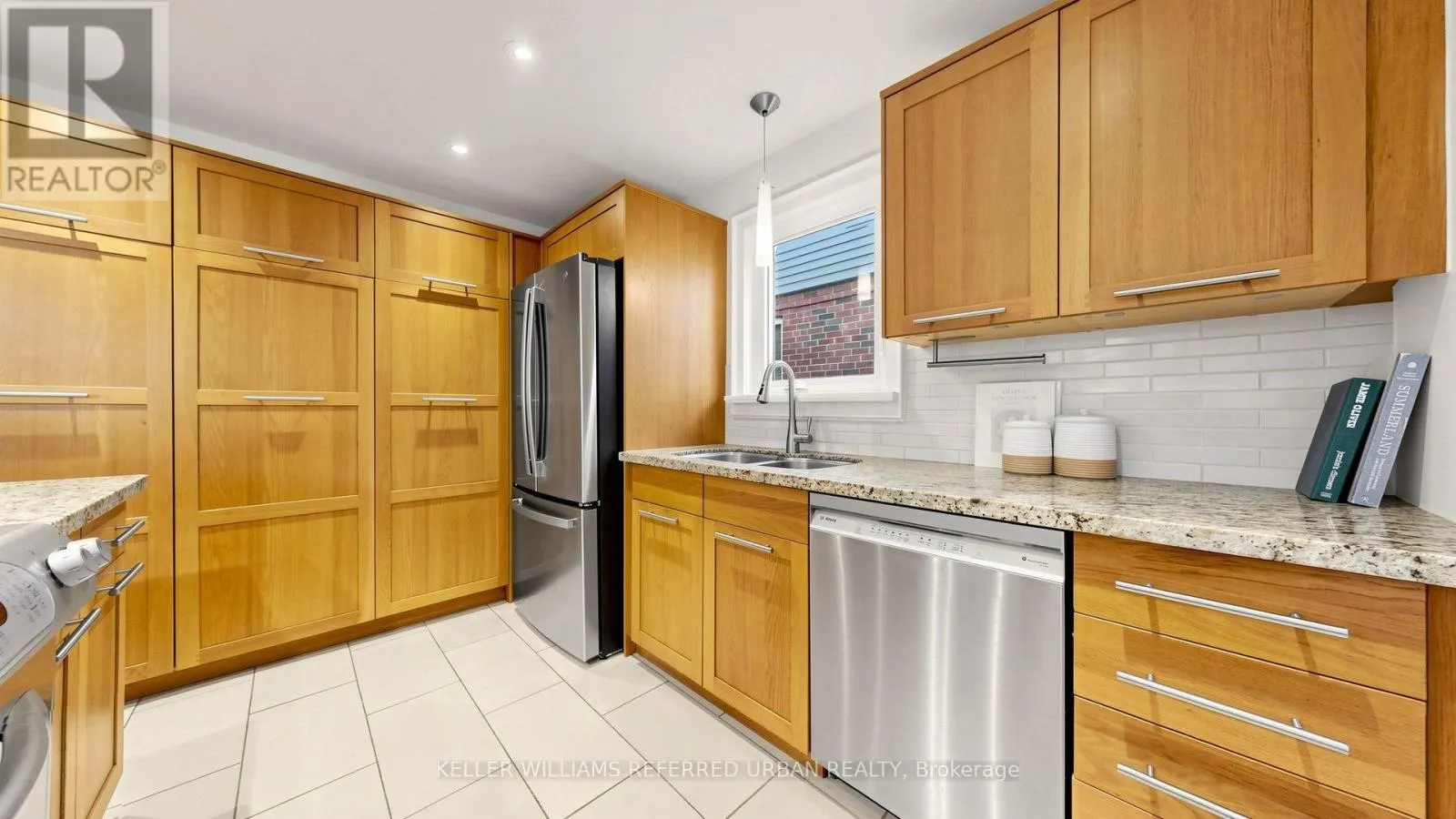 11 CRESTLAND AVENUE