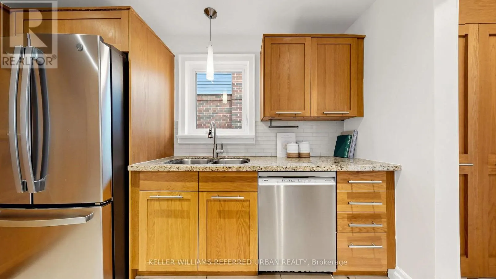 11 CRESTLAND AVENUE