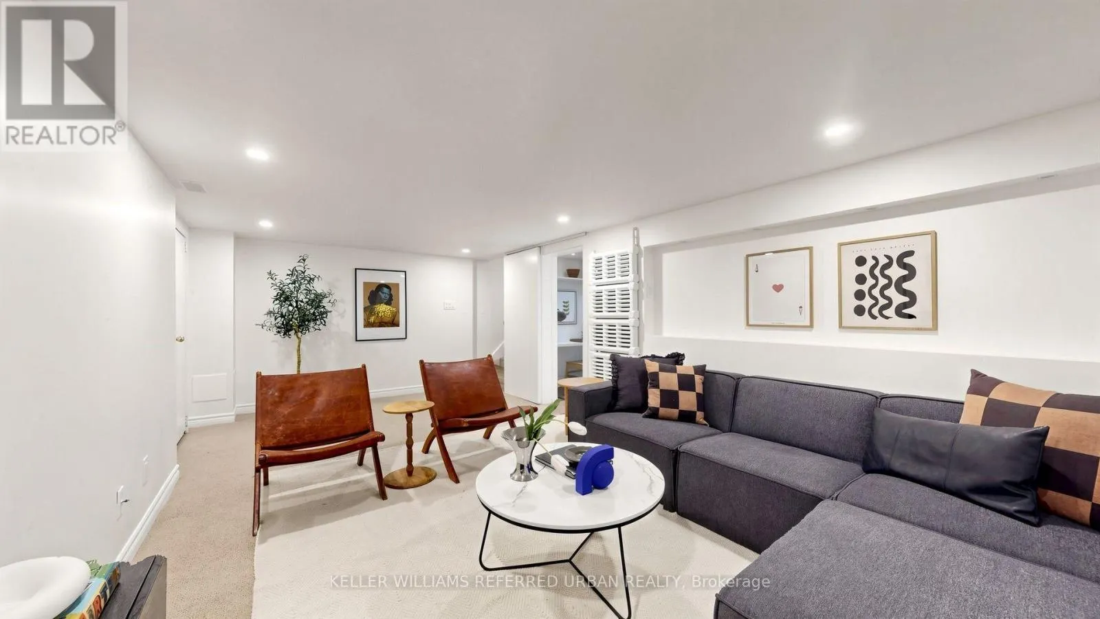 11 CRESTLAND AVENUE