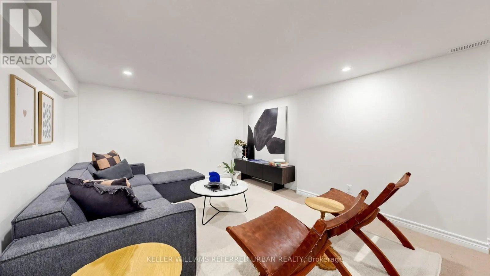 11 CRESTLAND AVENUE