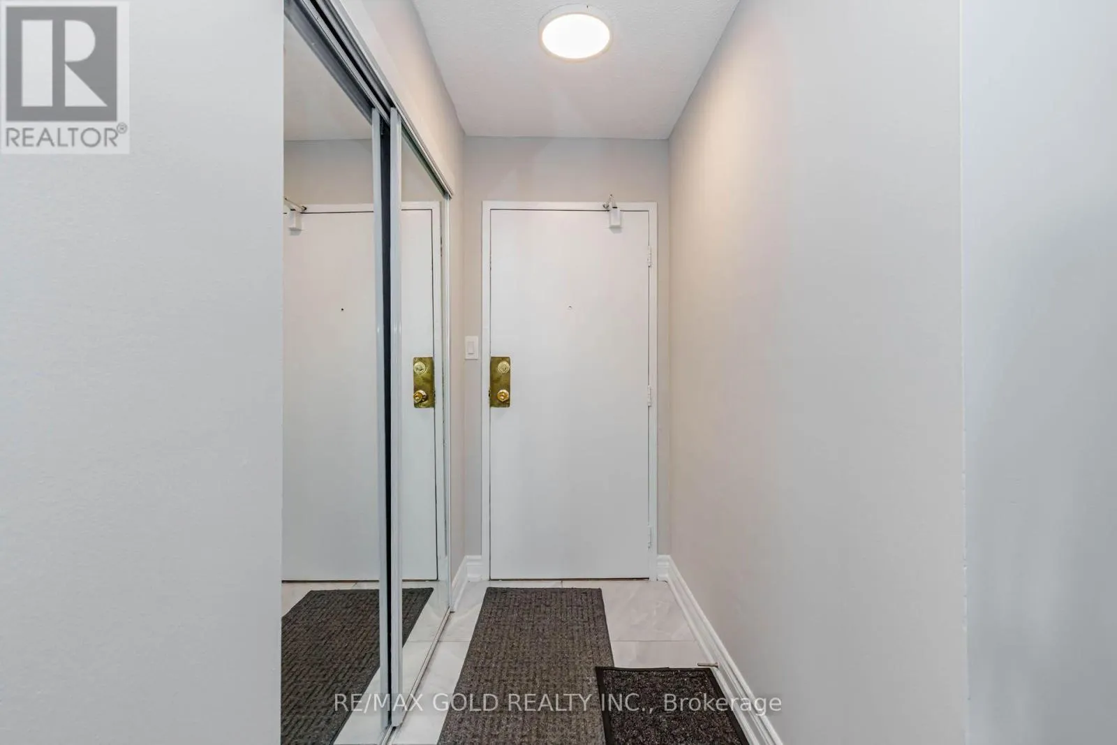 415 - 100 WINGARDEN COURT