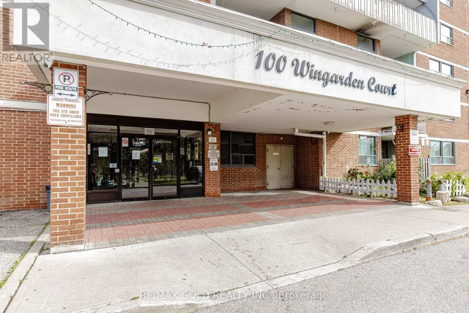 415 - 100 WINGARDEN COURT