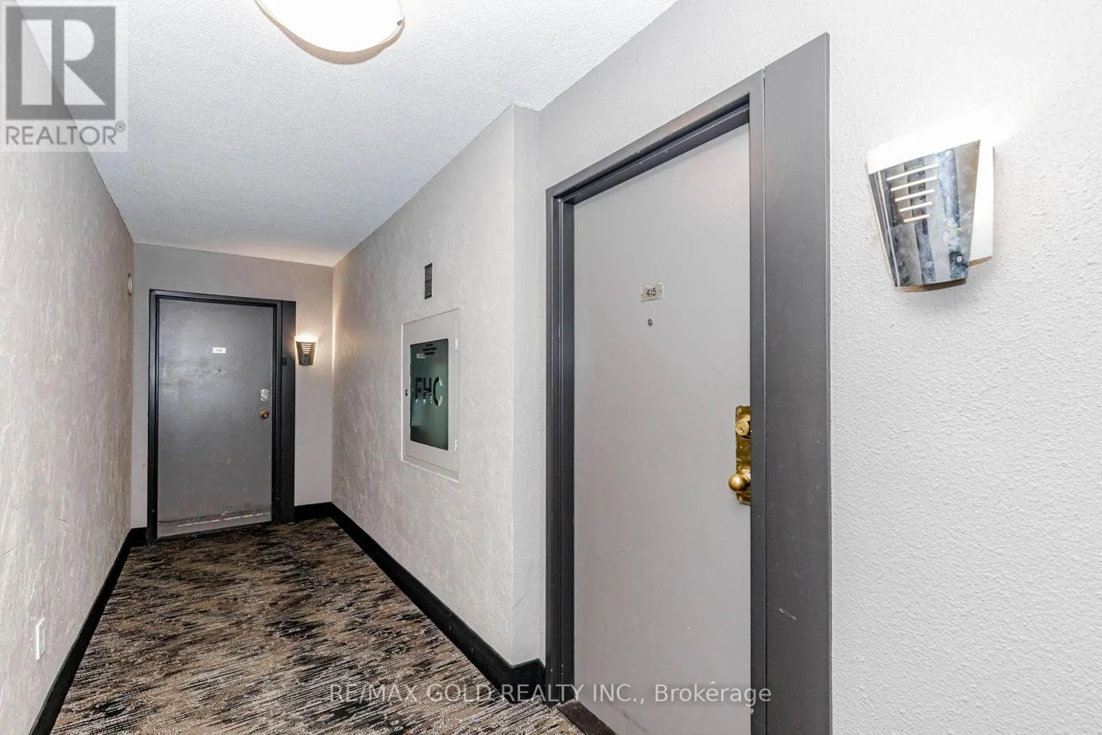 415 - 100 WINGARDEN COURT