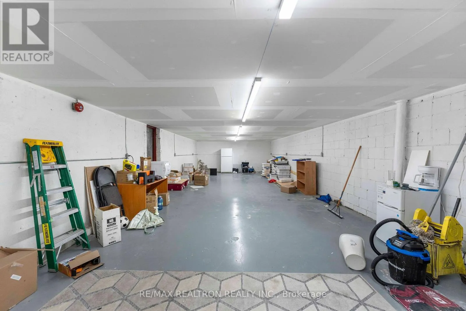 2388 EGLINTON AVENUE