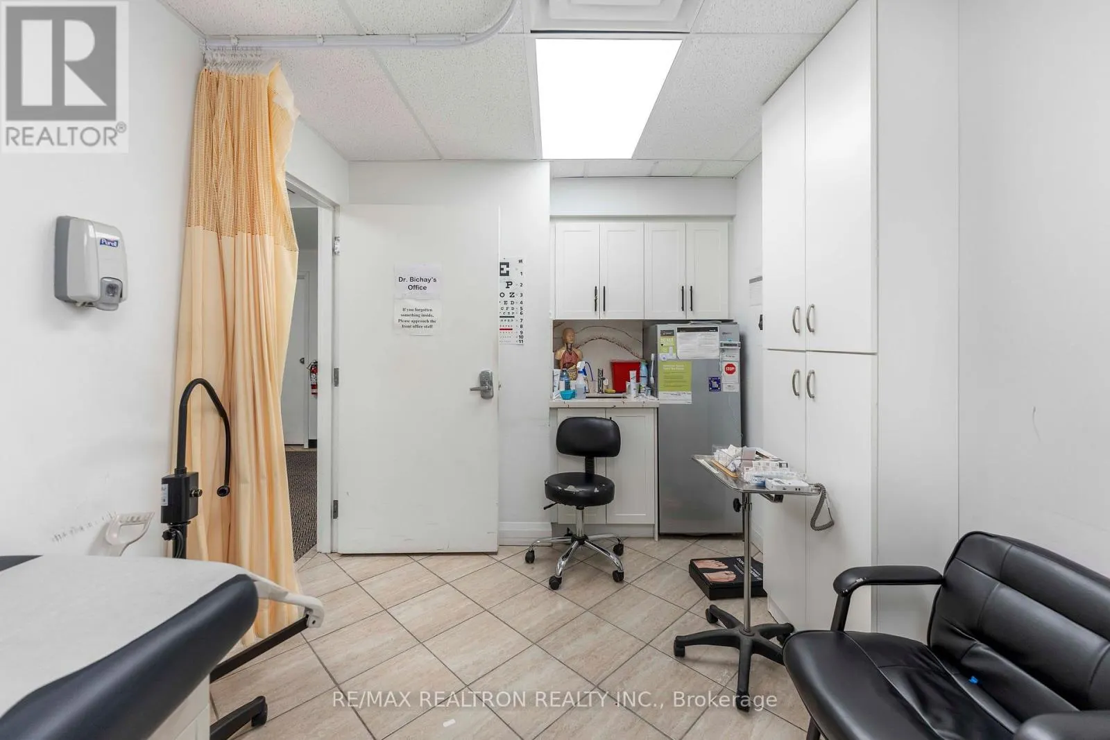 2388 EGLINTON AVENUE